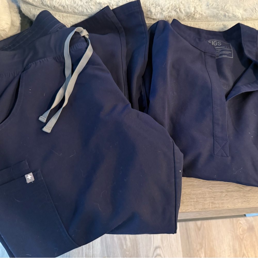 Navy Figs Large Rafaela top, XL livingston pants